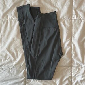 Alphalete Women’s leggings 
Slate Gray 
Worn a few times- like new